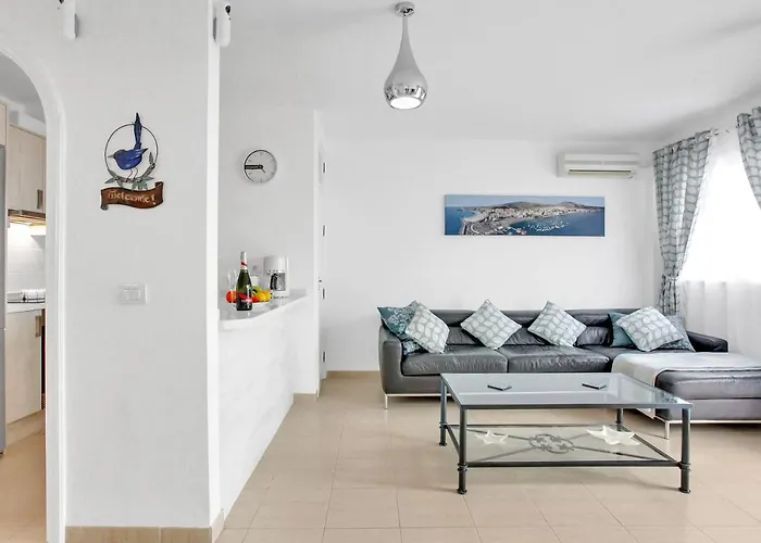 Floor, Sea View, Huge Terrace, Heated Pool, Garage
