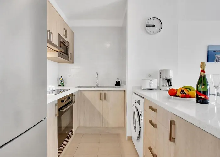 Floor, Sea View, Huge Terrace, Heated Pool, Garage Lejlighed *