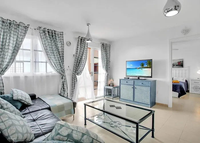 Floor, Sea View, Huge Terrace, Heated Pool, Garage Los Cristianos (Tenerife)