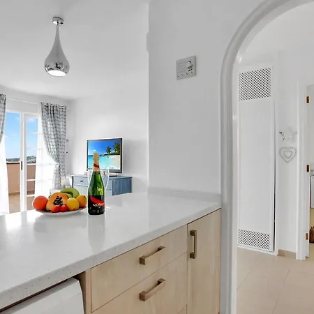 Floor, Sea View, Huge Terrace, Heated Pool, Garage Apartmán Los Cristianos (Tenerife)